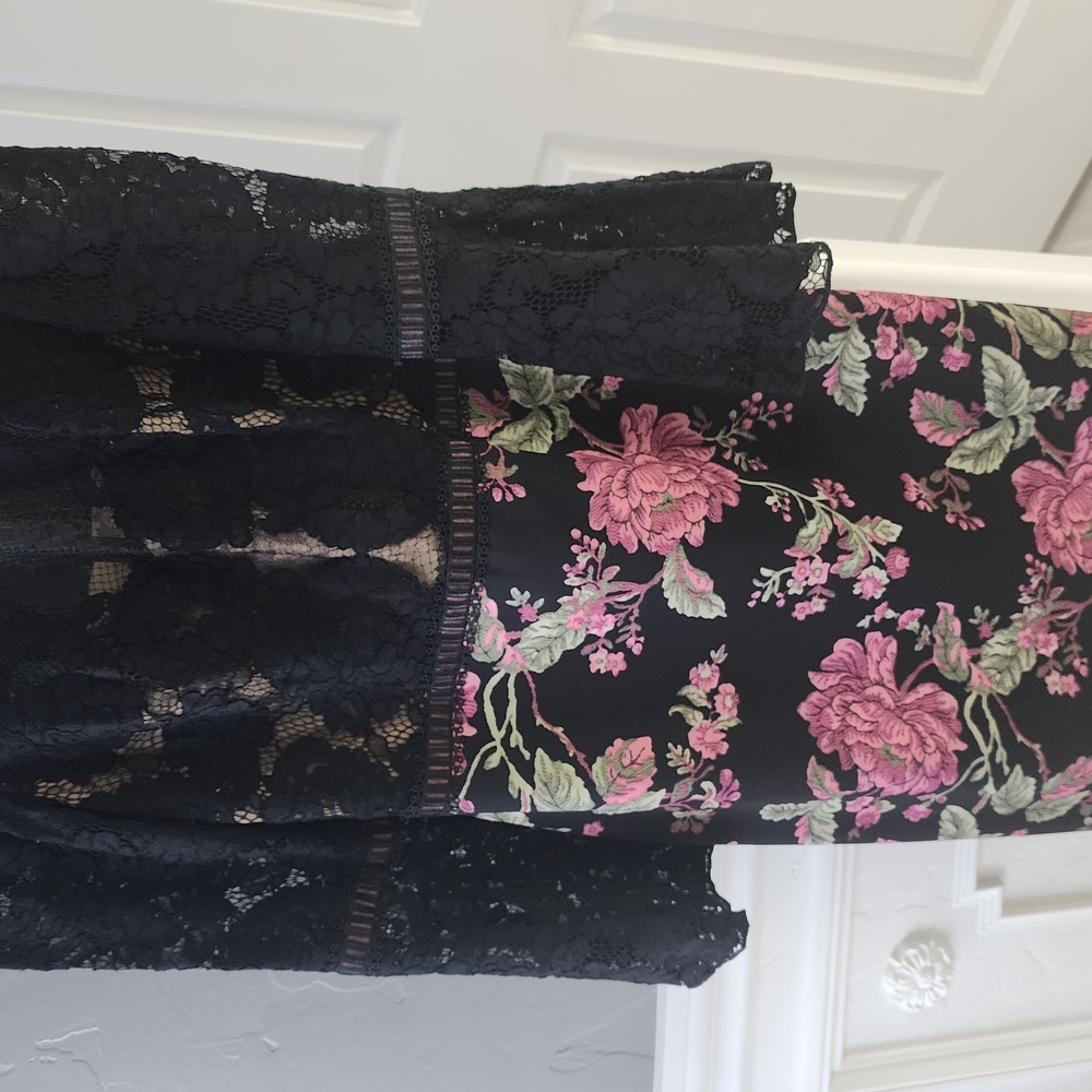 Tadashi Shoji Black and Pink Tiered Bubble Midi Skirt